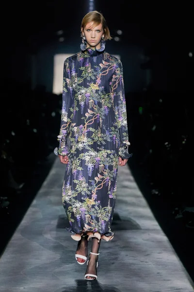 Look 33
